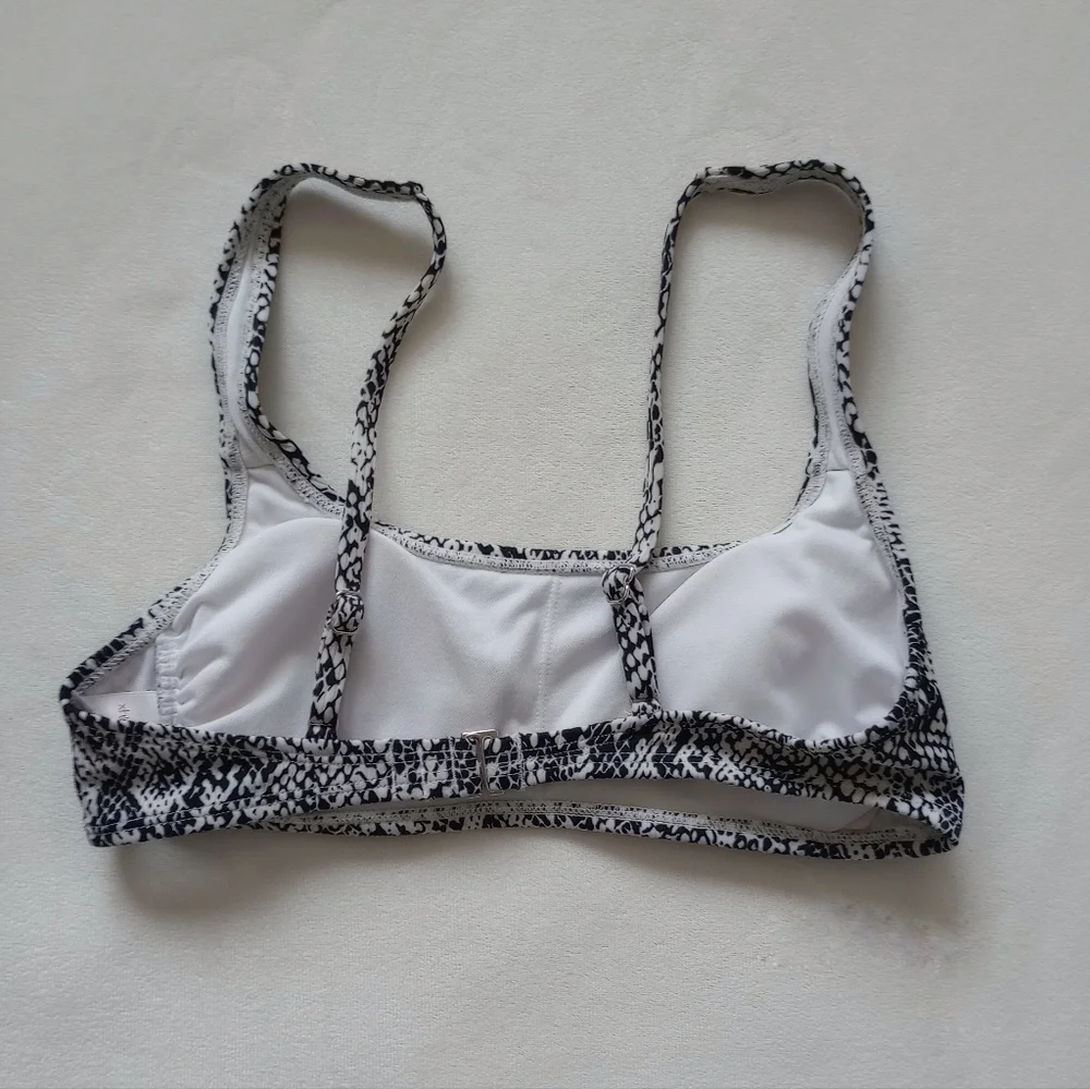 Xhilaration▪️Snakeskin Bikini Swim Top
